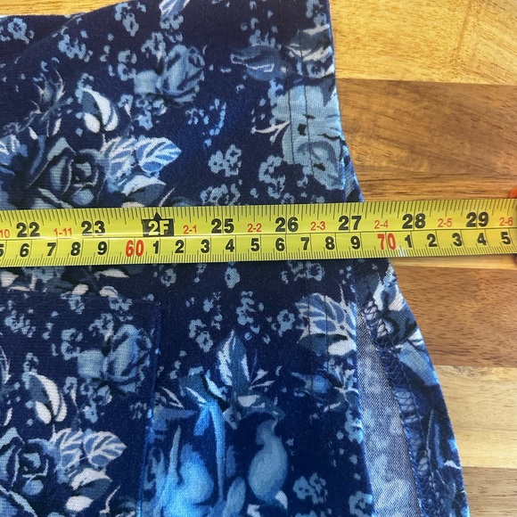 LuluaRoe Simply Comfortable Plus Size Floral Blue and White Hoodie size‎ 2XL - Picture 8 of 10